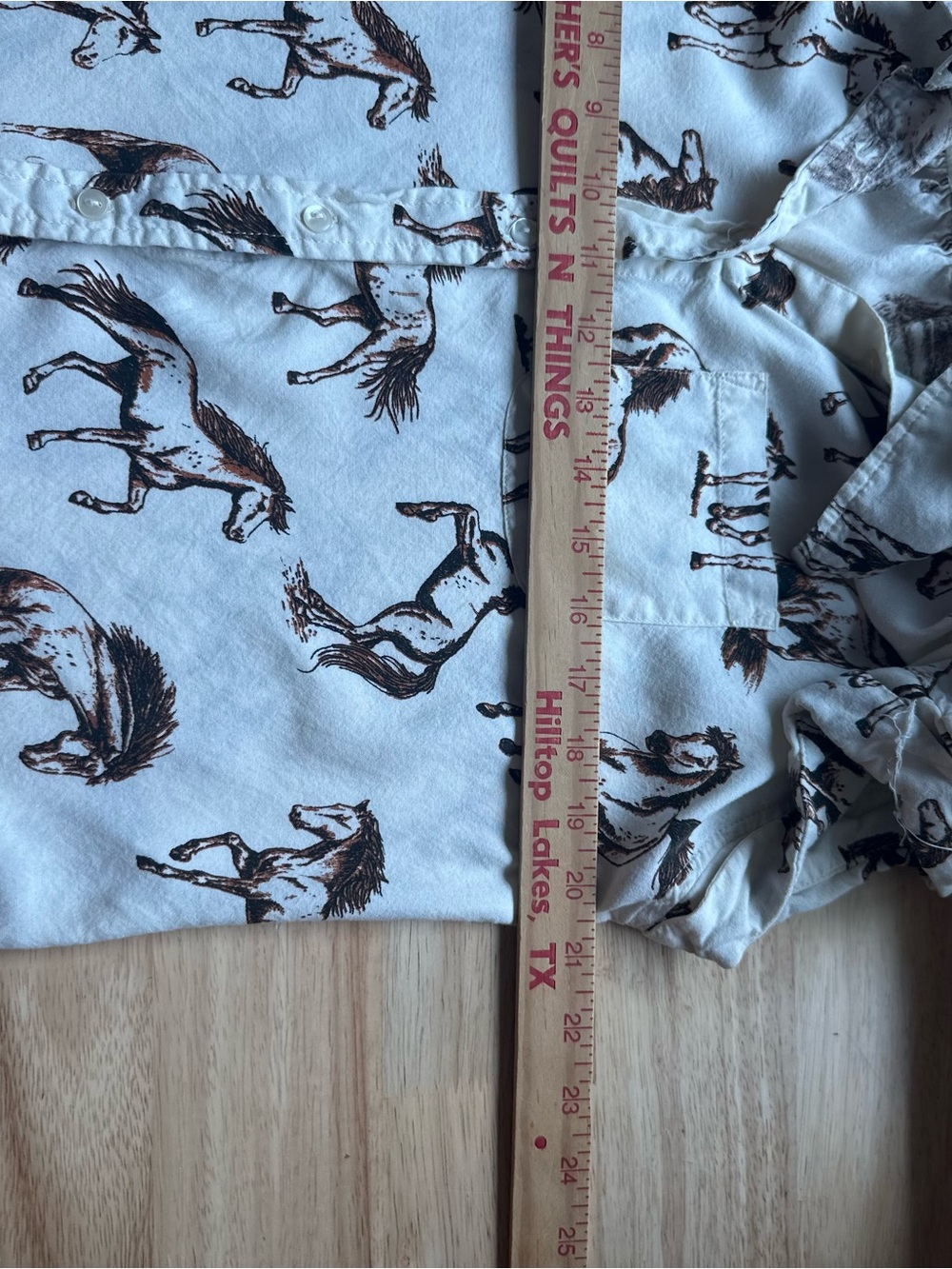 Rare cotton rye outfitters women’s small horse-Print Button Blouse cap sleve - Picture 5 of 9